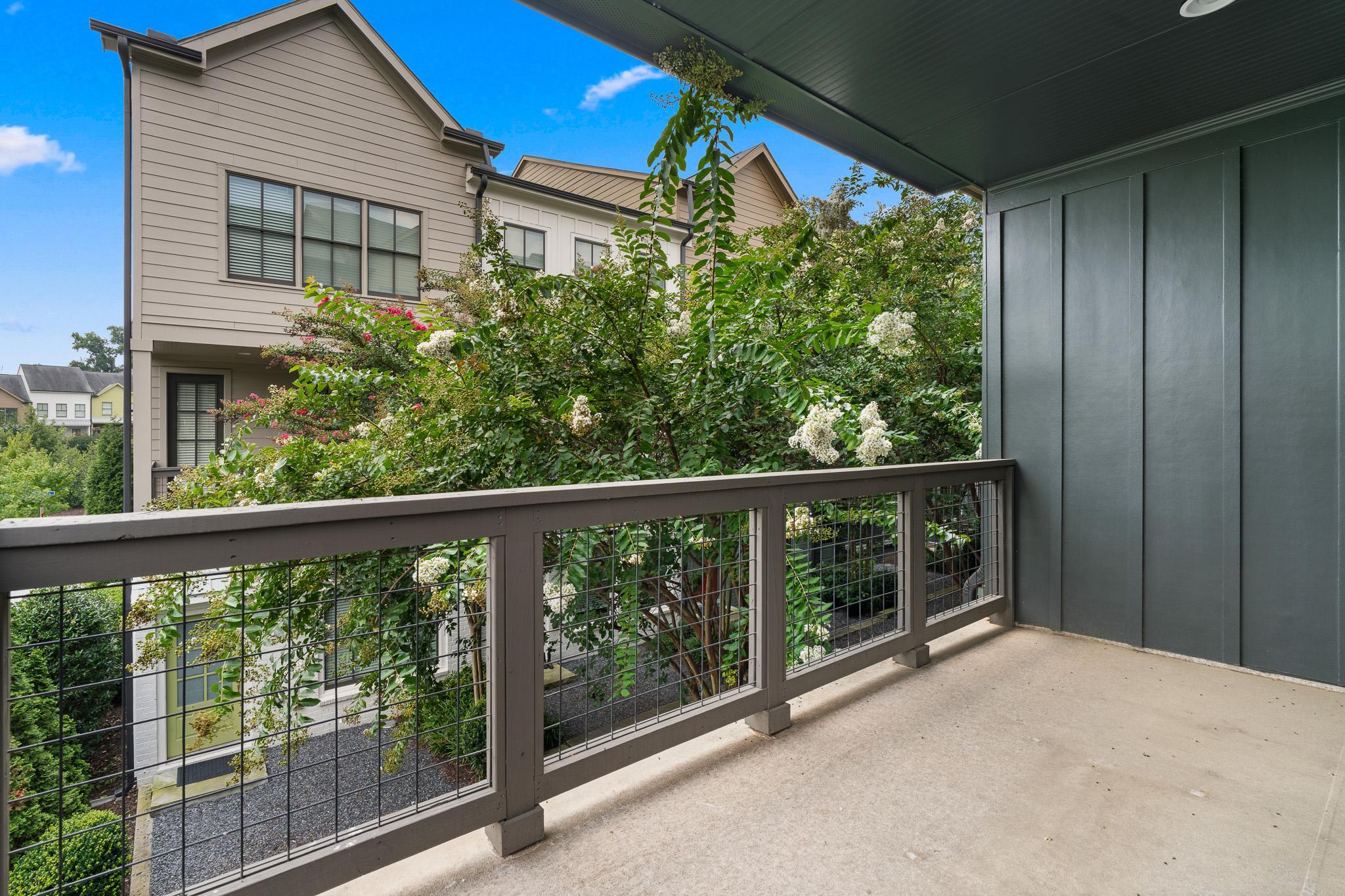  End-Unit Townhome in Premier BeltLine Community - 物件實景