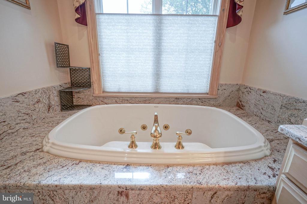 Mullica Hill, New Jersey, 08062, United States, 3 Bedrooms Bedrooms, ,2 BathroomsBathrooms,Residential,For Sale,1978187