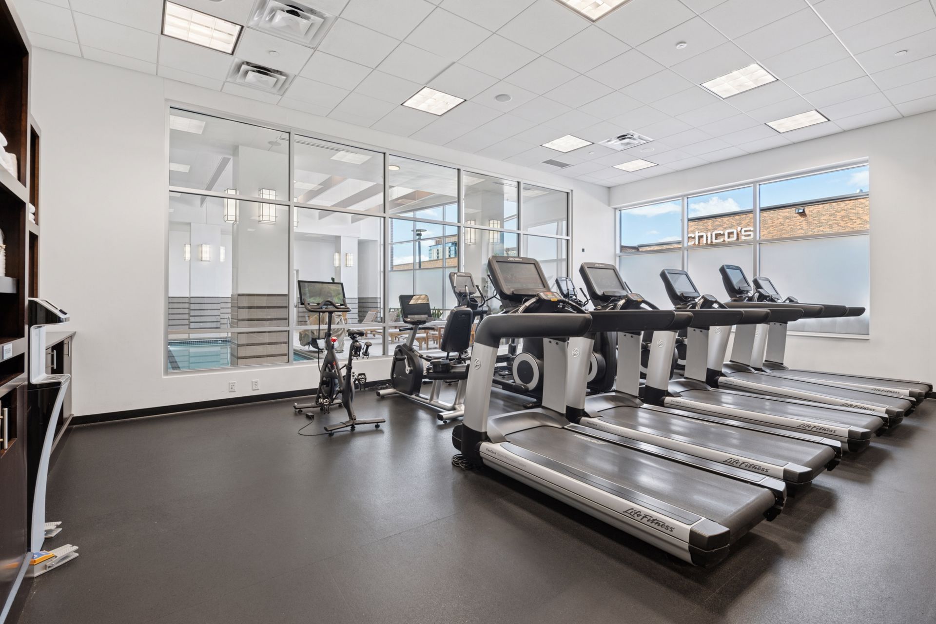  Refined Luxury Living at The Westin Edina Galleria - 物件實景
