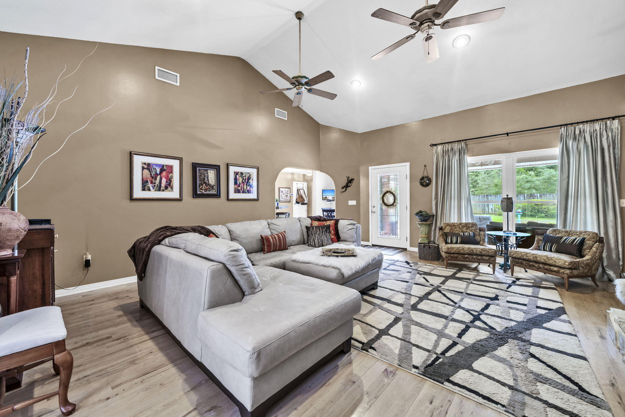 Crestview, Florida, 32539, United States, 4 Bedrooms Bedrooms, ,2 BathroomsBathrooms,Residential,For Sale,1918564