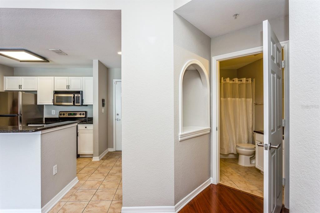 Tampa, Florida, 33602, United States, 2 Bedrooms Bedrooms, ,2 BathroomsBathrooms,Residential,For Sale,1901448