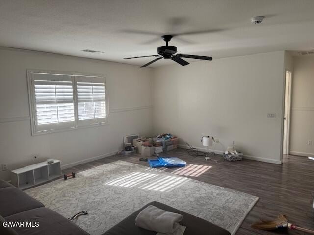 Palmdale, California, 93551, United States, 5 Bedrooms Bedrooms, ,3 BathroomsBathrooms,Residential,For Sale,1990801