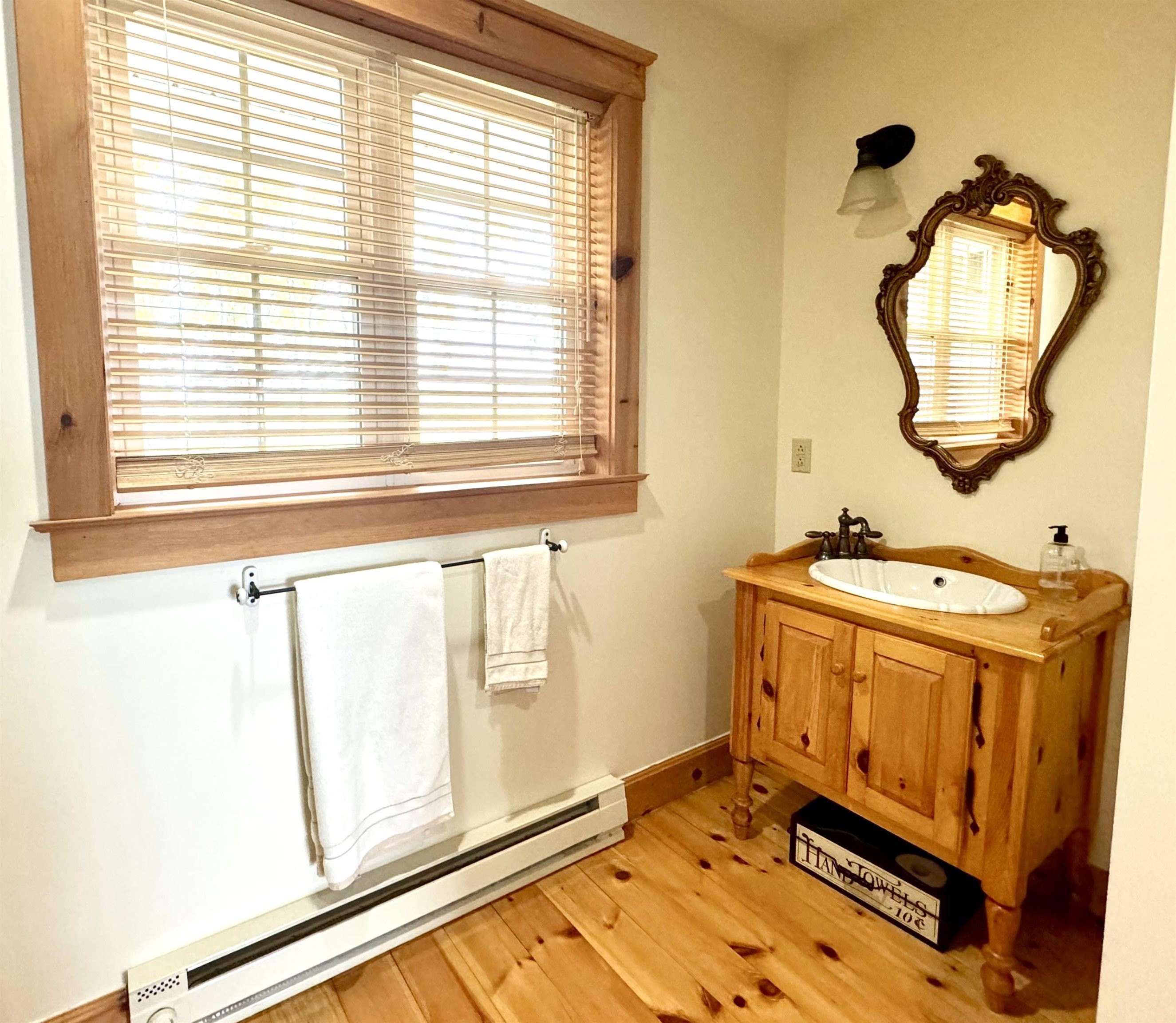 Alburgh, Vermont, 05440, United States, 3 Bedrooms Bedrooms, ,2 BathroomsBathrooms,Residential,For Sale,1981784