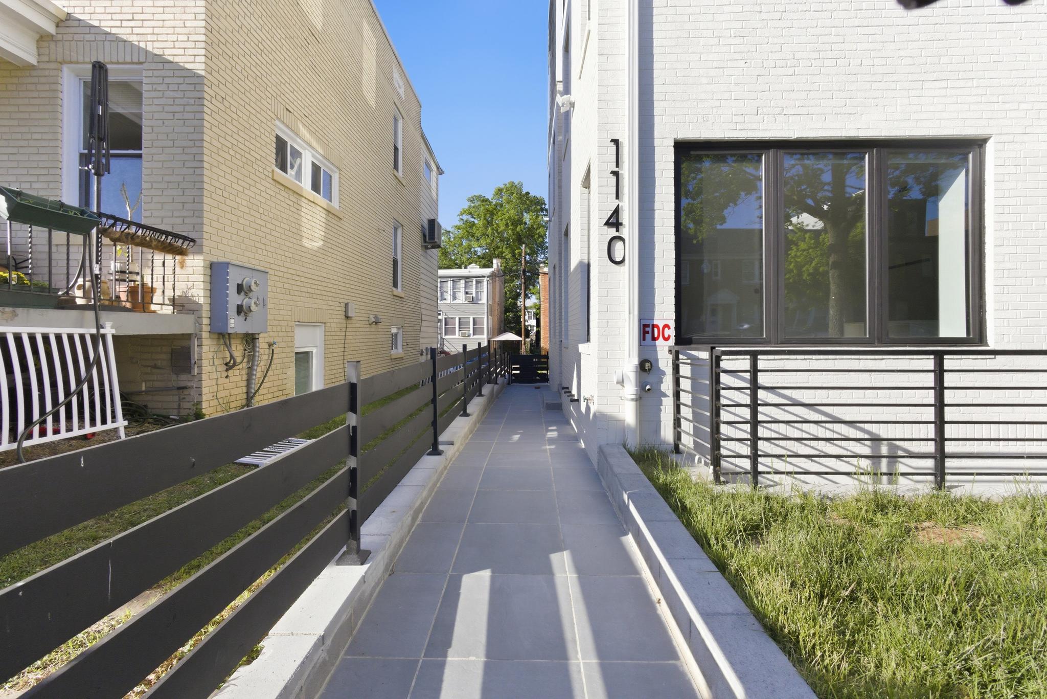  1140 Oates Street NE, Washington, DC, 20002 - 物件實景