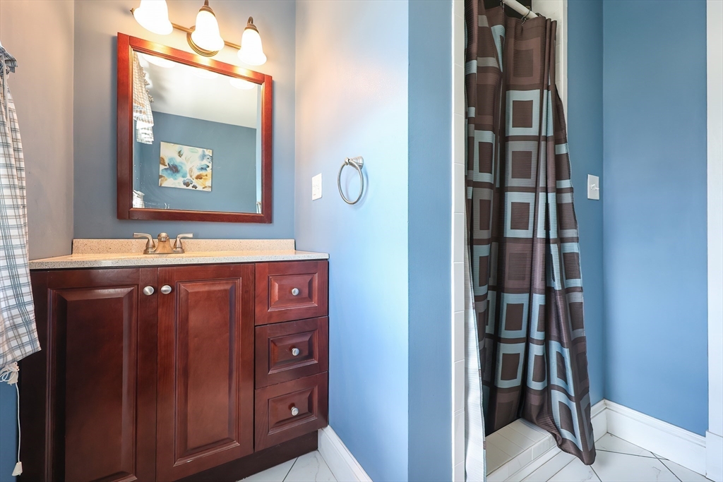 Norwood, Massachusetts, 02062, United States, 3 Bedrooms Bedrooms, ,2 BathroomsBathrooms,Residential,For Sale,1983555