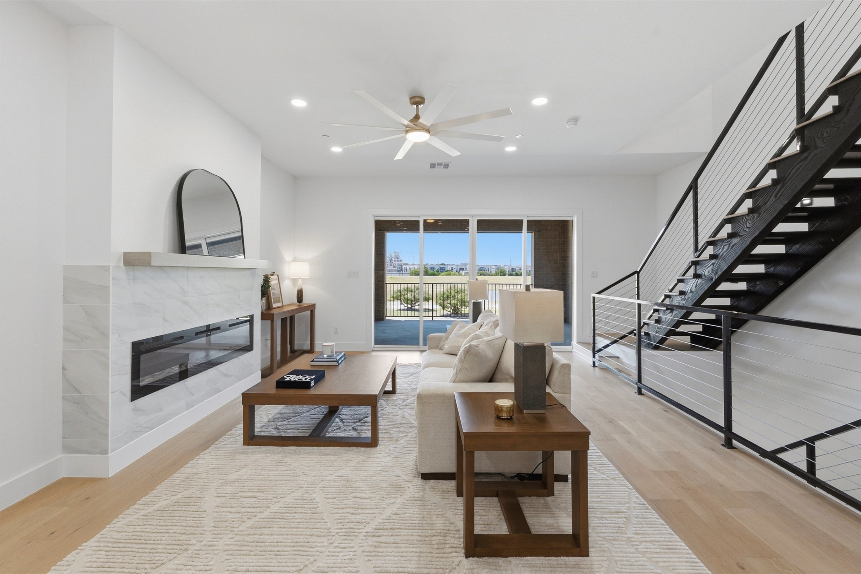  408 Vista Buena Trail, Fort Worth, TX, 76111 - 物件實景