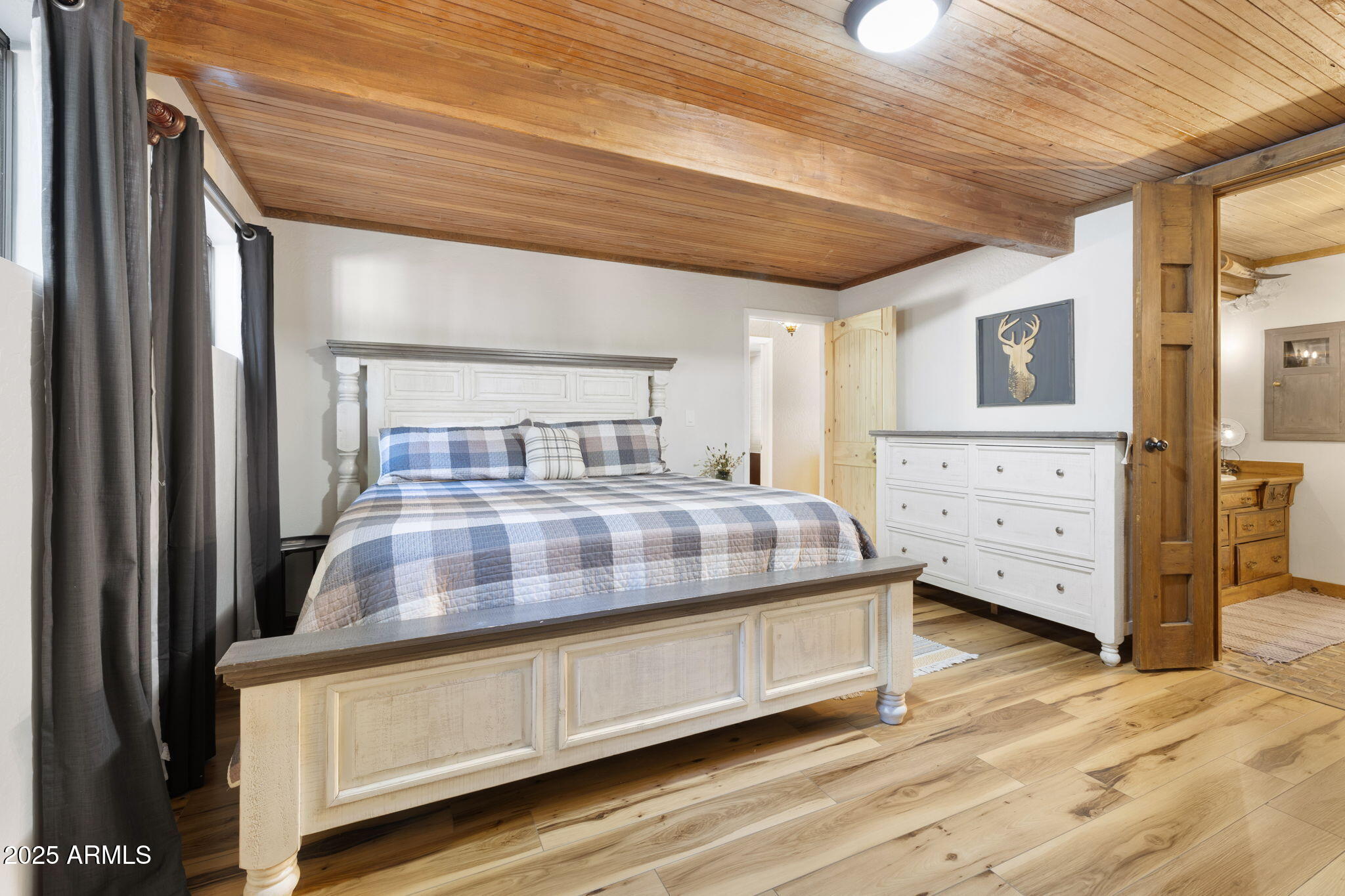 Munds Park, Arizona, 86017, United States, 3 Bedrooms Bedrooms, ,3 BathroomsBathrooms,Residential,For Sale,1867228