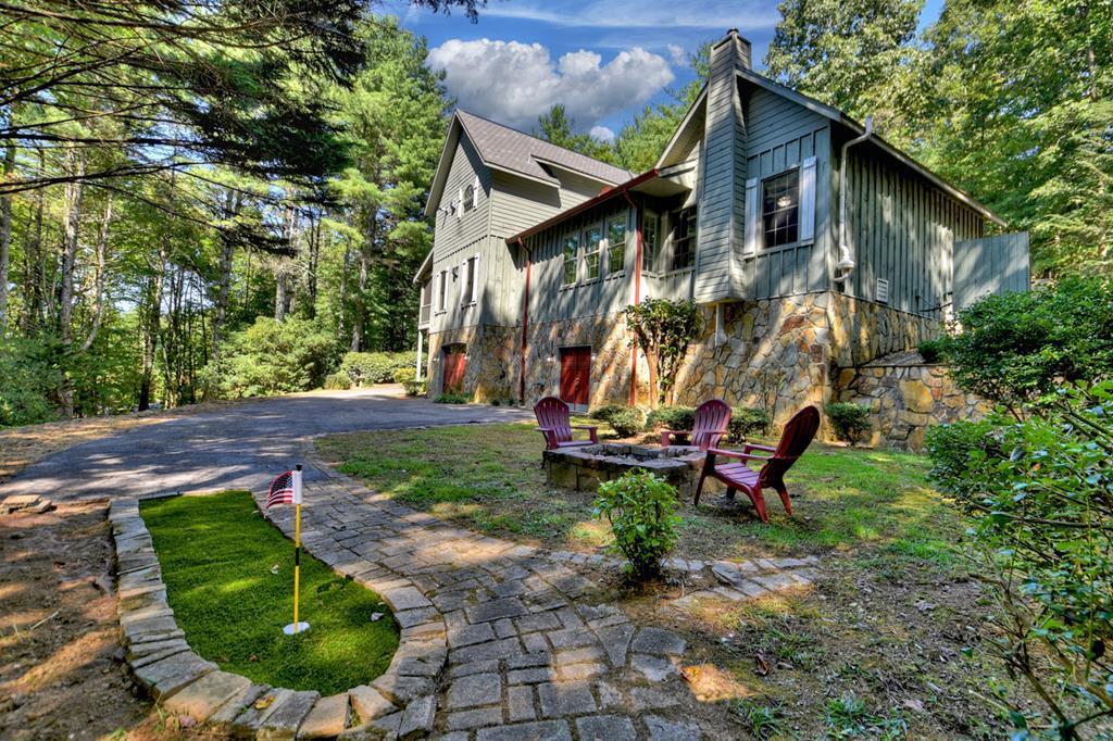 Blue Ridge, Georgia, 30513, United States, 3 Bedrooms Bedrooms, ,4 BathroomsBathrooms,Residential,For Sale,1858948