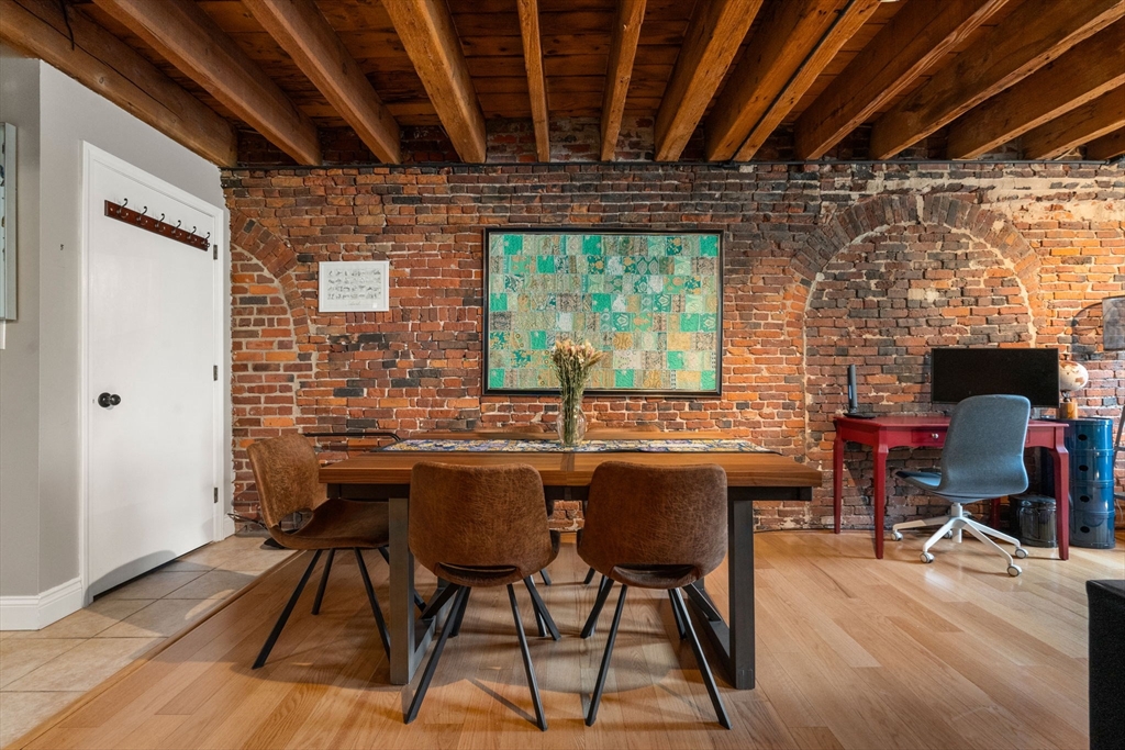 Boston, Massachusetts, 02109, United States, 1 Bedroom Bedrooms, ,1 BathroomBathrooms,Residential,For Sale,1874880