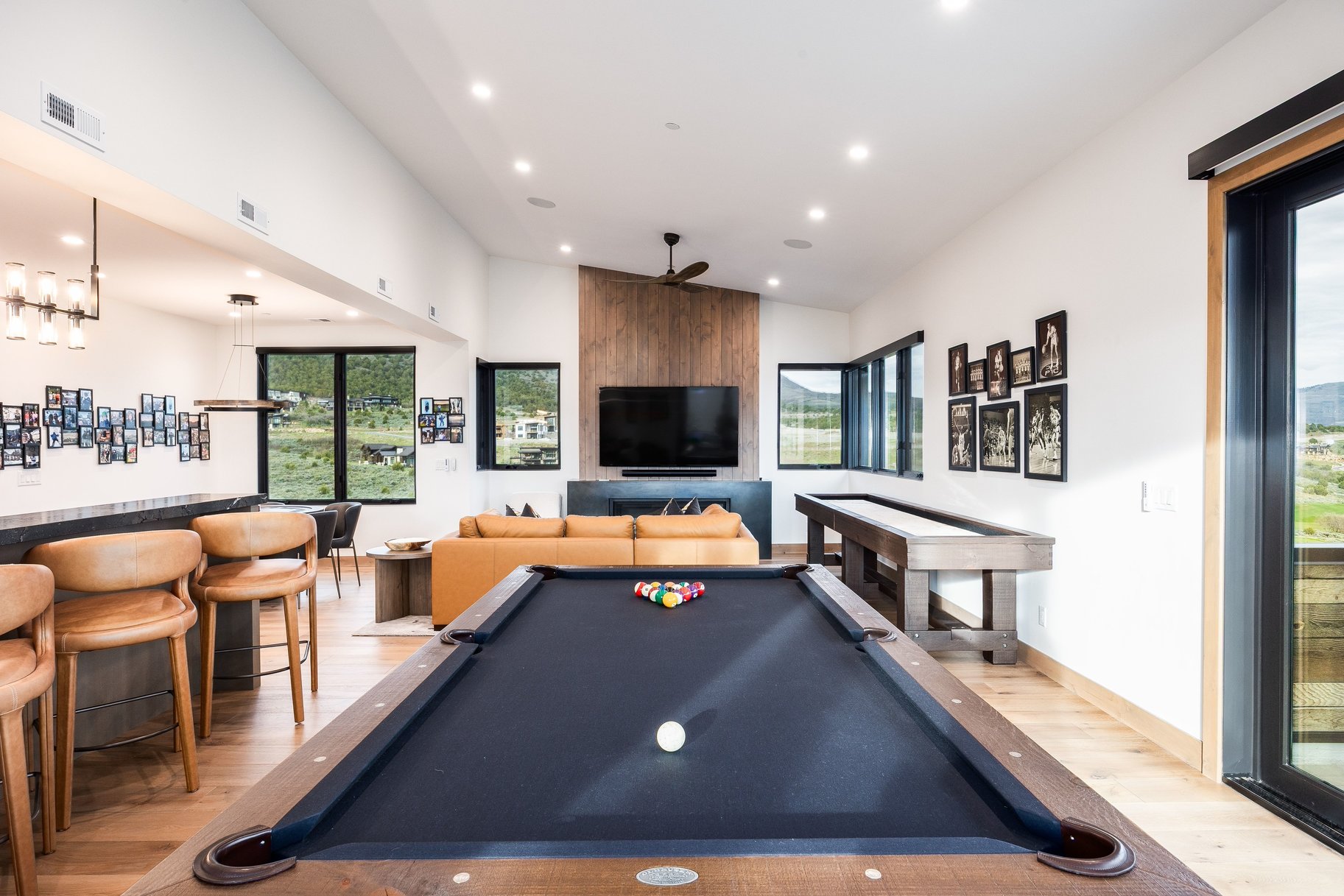 New Mountain Contemporary Home on Rare Double Lot with Timp Views - 物件實景