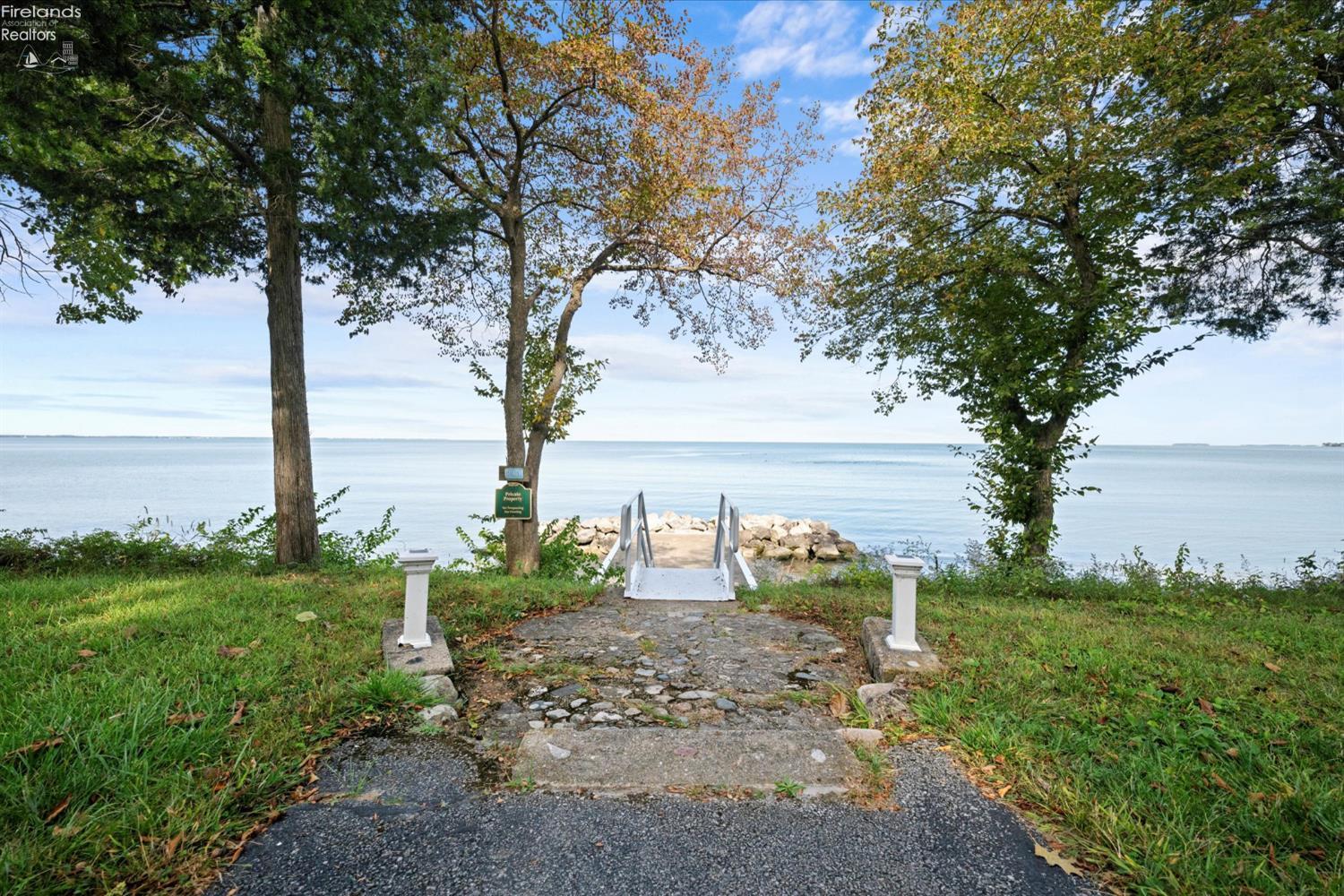 Port Clinton, Ohio, 43452, United States, 3 Bedrooms Bedrooms, ,3 BathroomsBathrooms,Residential,For Sale,1983148