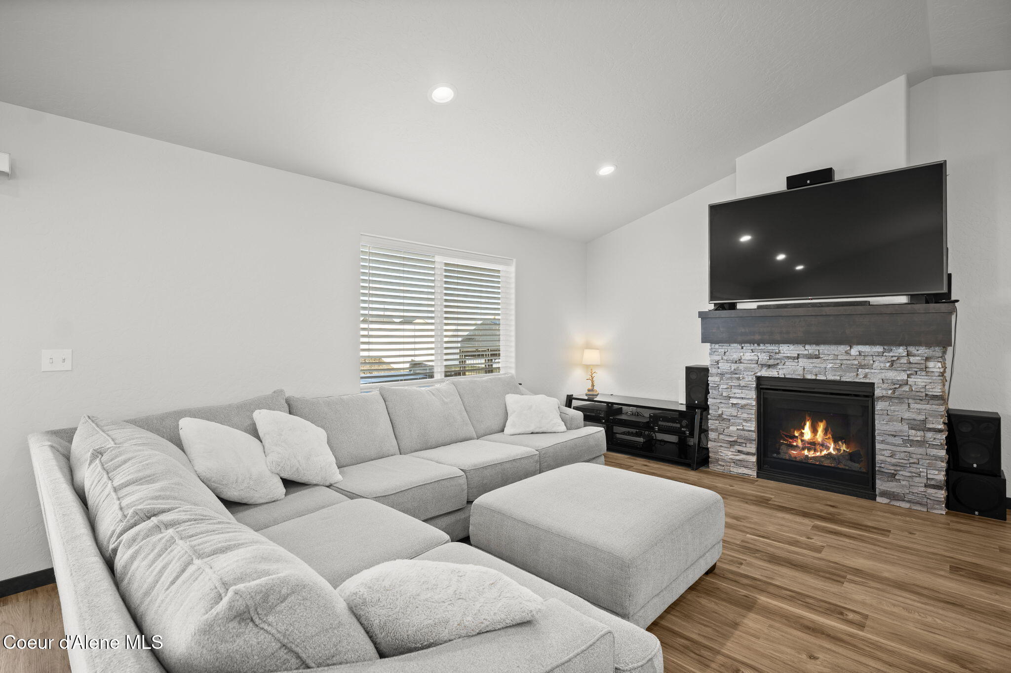 Rathdrum, Idaho, 83858, United States, 4 Bedrooms Bedrooms, ,2 BathroomsBathrooms,Residential,For Sale,1996490