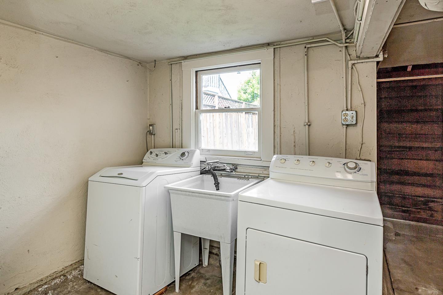 San Mateo, California, 94401, United States, ,Residential,For Sale,1955315