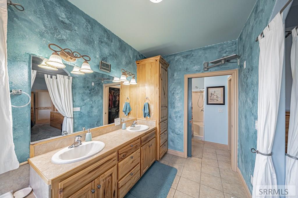 RIGBY, Idaho, 83442, United States, 5 Bedrooms Bedrooms, ,3 BathroomsBathrooms,Residential,For Sale,2007504