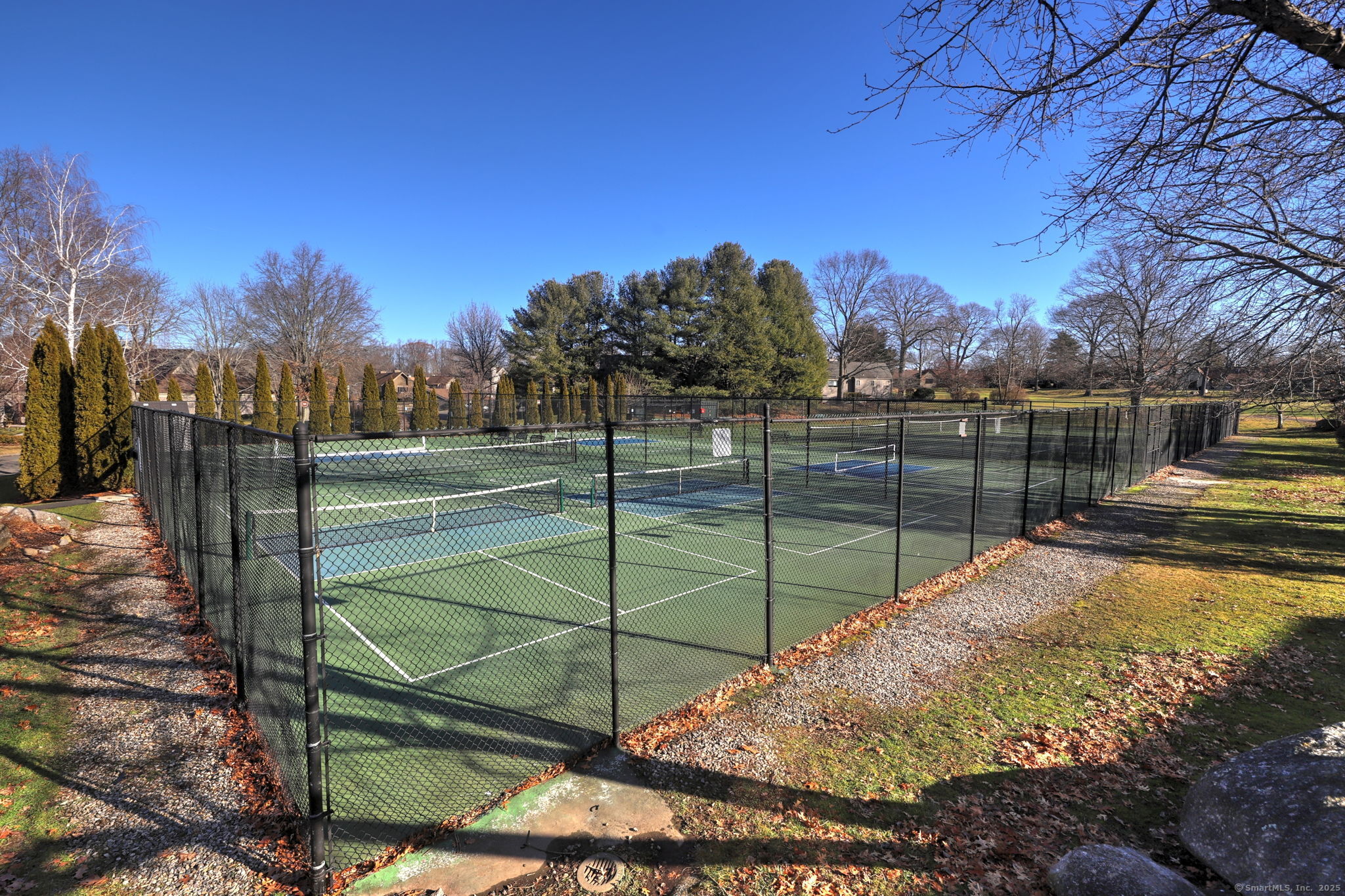 Stratford, Connecticut, 06614, United States, 1 Bedroom Bedrooms, ,3 BathroomsBathrooms,Residential,For Sale,1925931