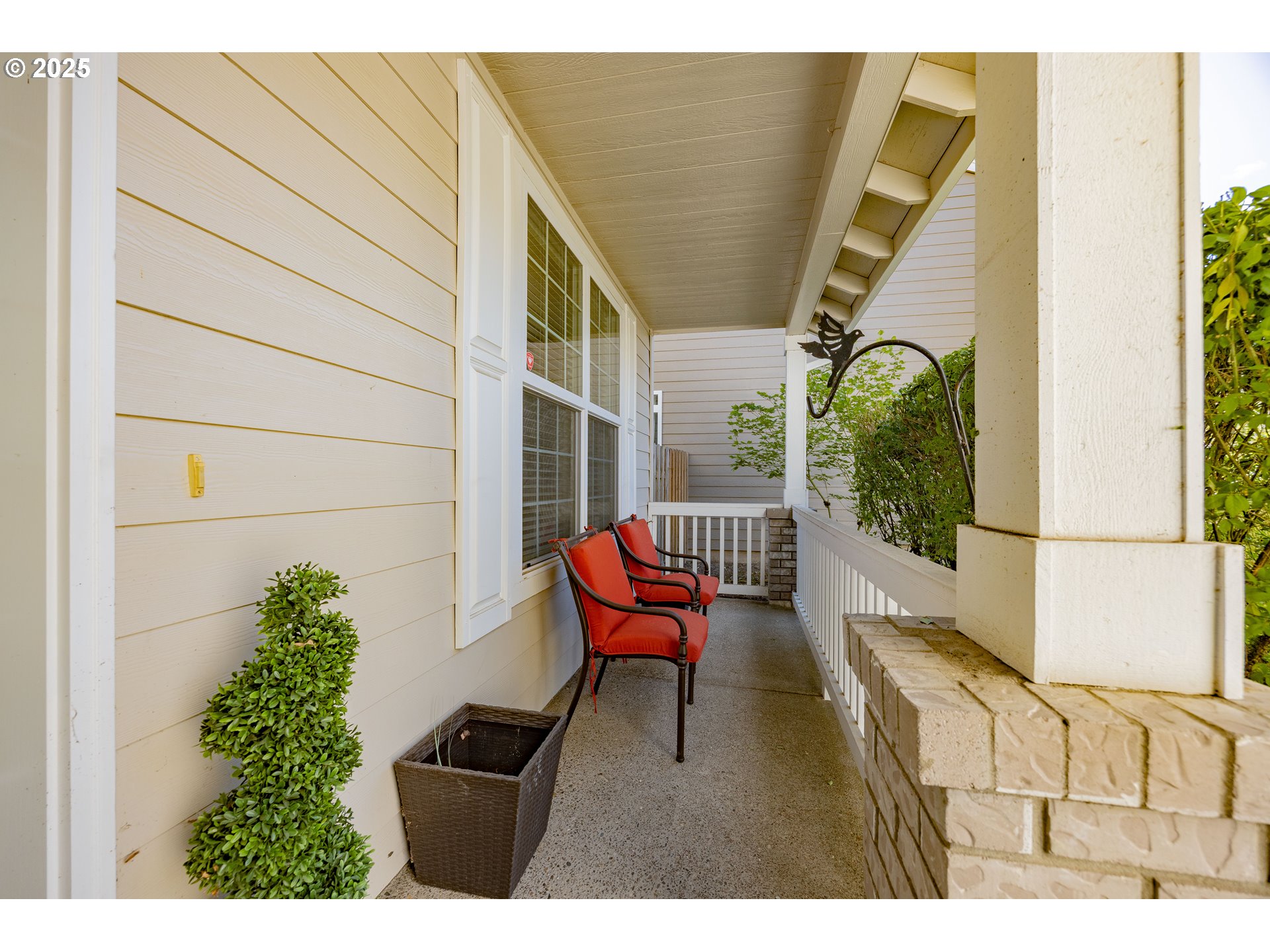 Portland, Oregon, 97229, United States, 4 Bedrooms Bedrooms, ,2 BathroomsBathrooms,Residential,For Sale,1877425