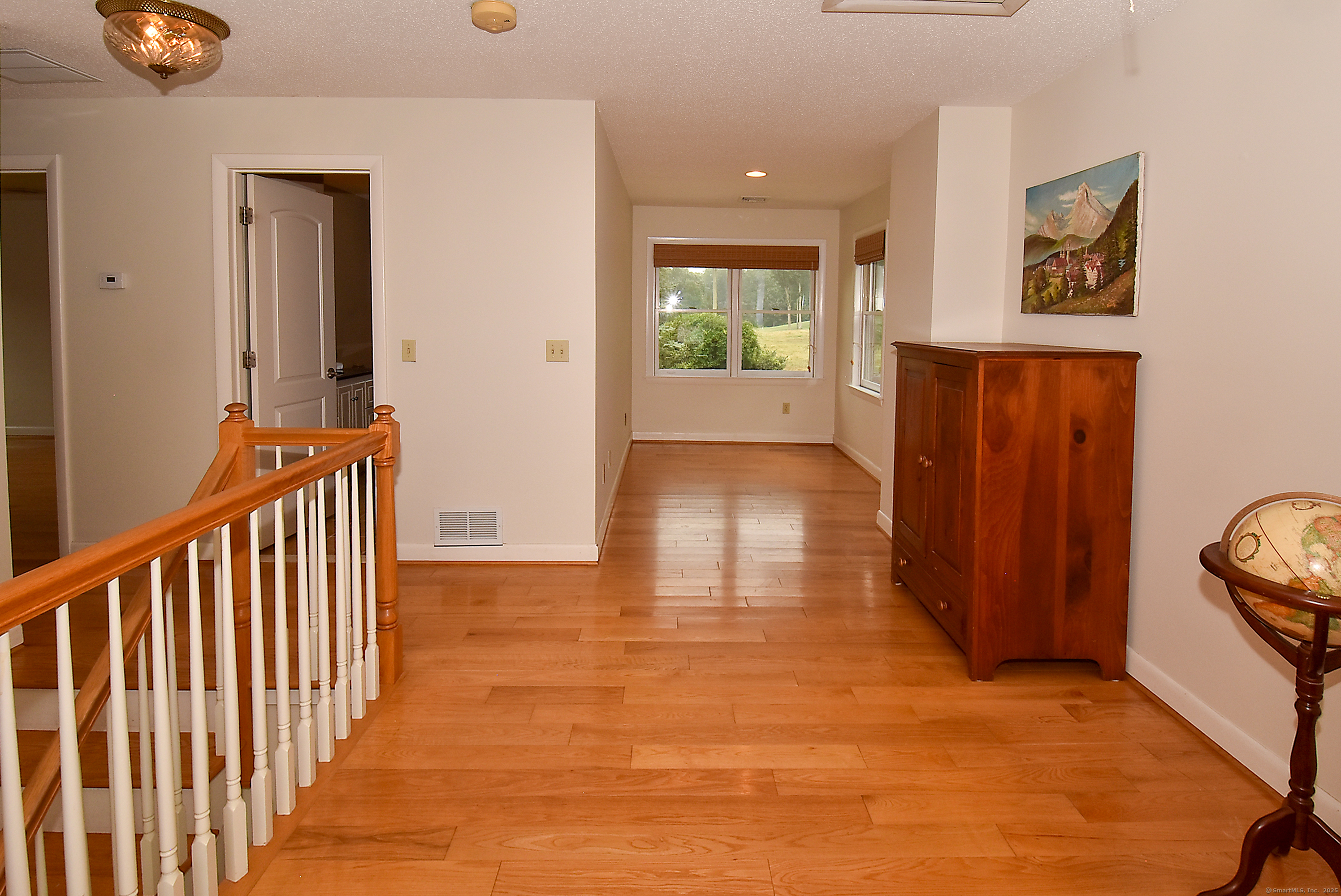 Ellington, Connecticut, 06029, United States, 5 Bedrooms Bedrooms, ,4 BathroomsBathrooms,Residential,For Sale,1911965