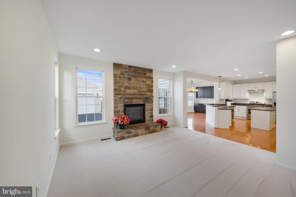 Milton, Delaware, 19968, United States, 4 Bedrooms Bedrooms, ,4 BathroomsBathrooms,Residential,For Sale,1999032