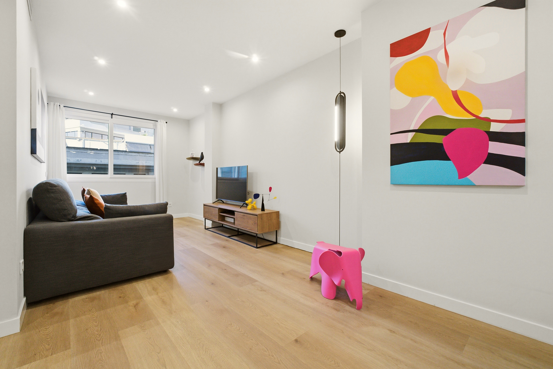  Modern flat with 2 bedrooms and Contemporary Design in City Center - 物件實景