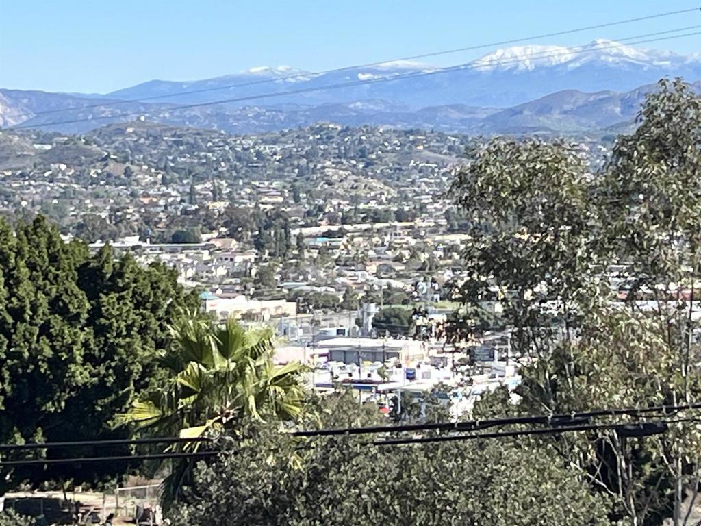 El Cajon, California, 92020, United States, 2 Bedrooms Bedrooms, ,3 BathroomsBathrooms,Residential,For Sale,1985459