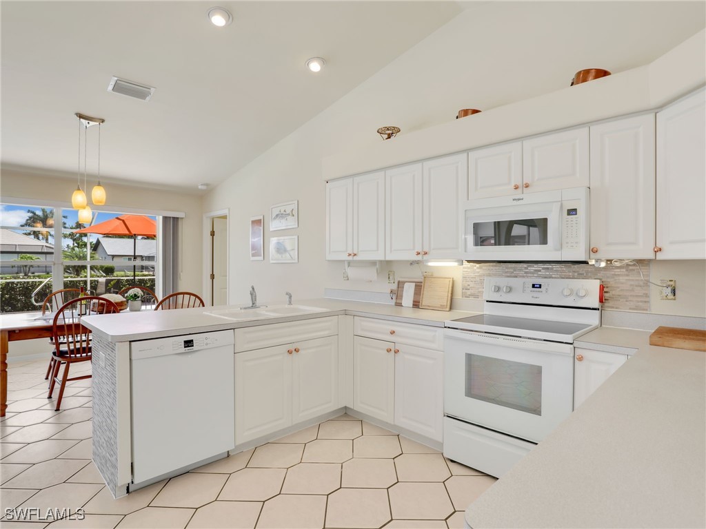 Cape Coral, Florida, 33914, United States, 3 Bedrooms Bedrooms, ,2 BathroomsBathrooms,Residential,For Sale,1855114