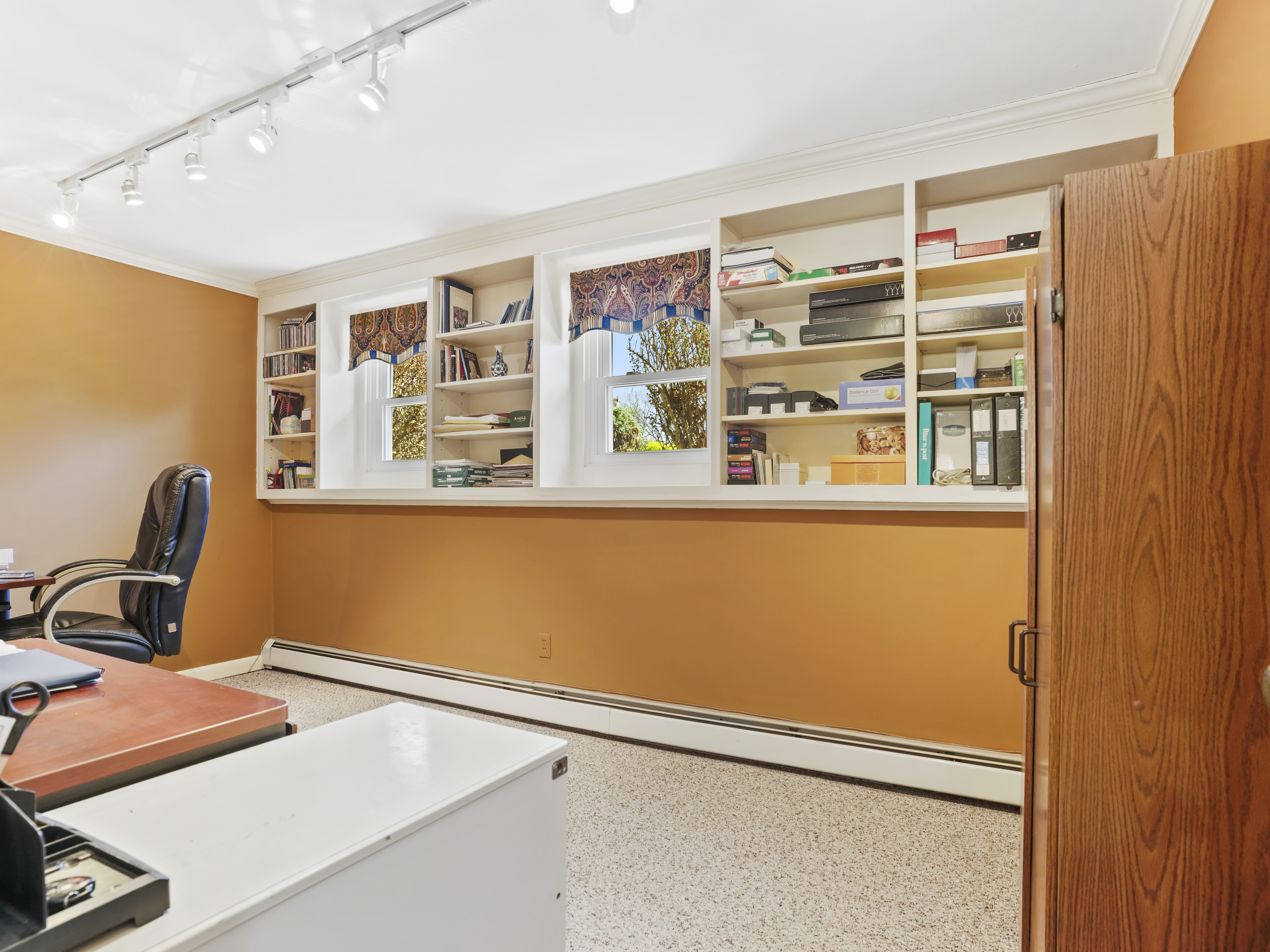  Peaceful Raised Ranch on Cul-de-sac - 物件實景