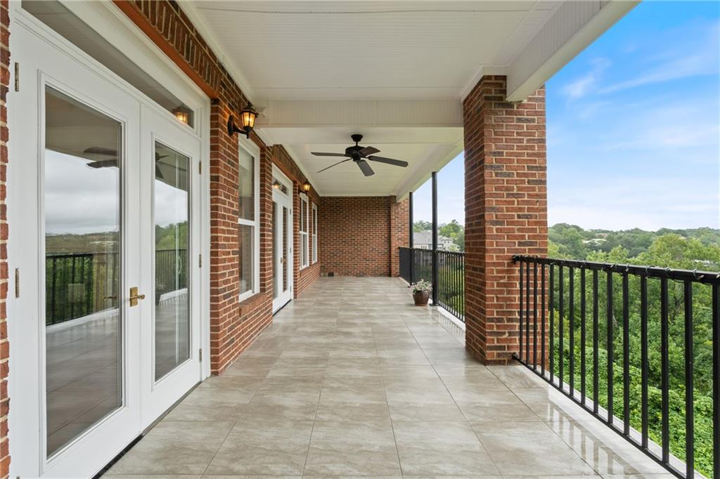 Roswell, Georgia, 30075, United States, 2 Bedrooms Bedrooms, ,3 BathroomsBathrooms,Residential,For Sale,1928798