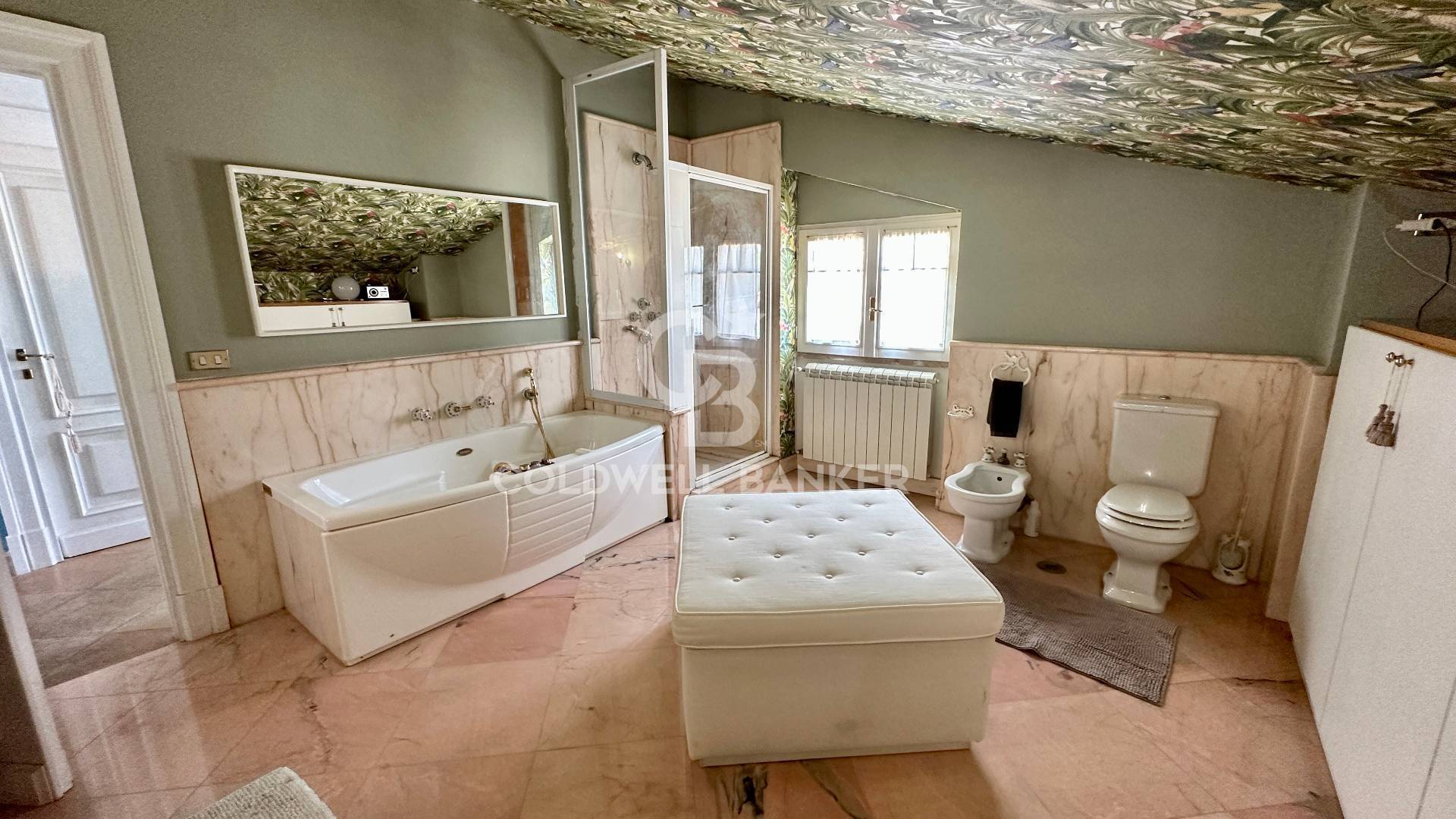Largo Dell' Olgiata, Roma, Roma, 00100, IT, 7 Bedrooms Bedrooms, ,7 BathroomsBathrooms,Residential,For Sale,Largo Dell' Olgiata,1397569