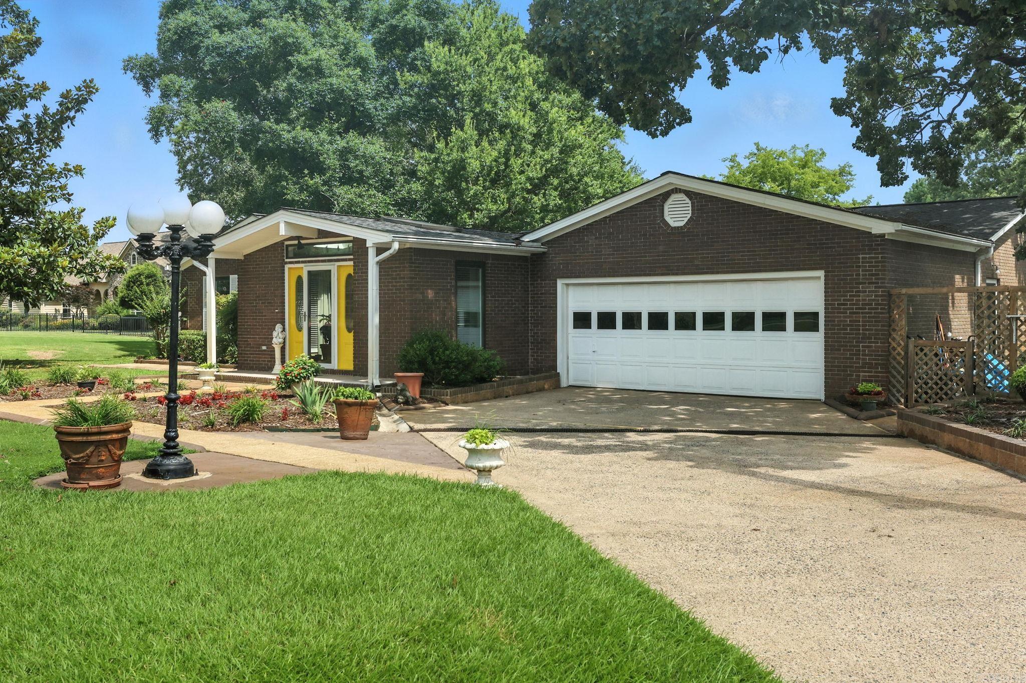 Little Rock, Arkansas, 72223, United States, 3 Bedrooms Bedrooms, ,3 BathroomsBathrooms,Residential,For Sale,1968786