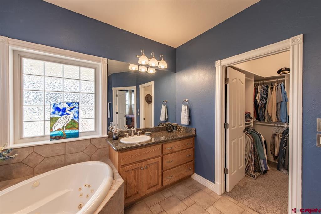 Montrose, Colorado, 81403, United States, 4 Bedrooms Bedrooms, ,4 BathroomsBathrooms,Residential,For Sale,1994276