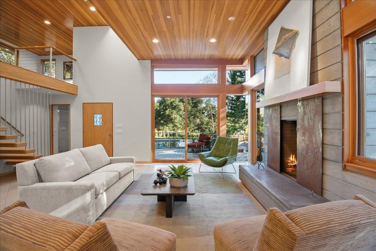 Los Altos Hills, California, 94022, United States, 5 Bedrooms Bedrooms, ,5 BathroomsBathrooms,Residential,For Sale,1907317
