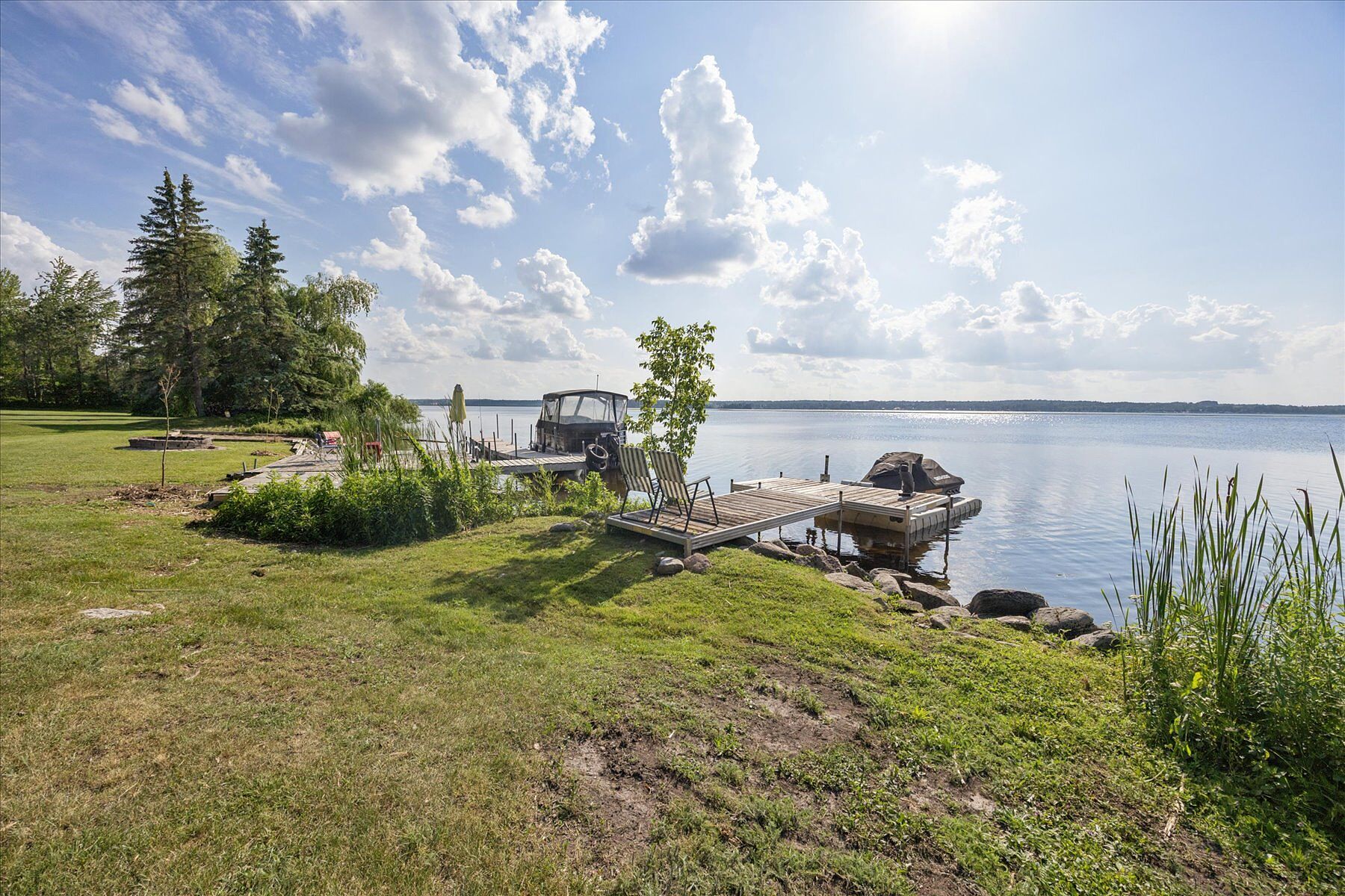  Pigeon Lake Estate-Kawarthas - 物件實景