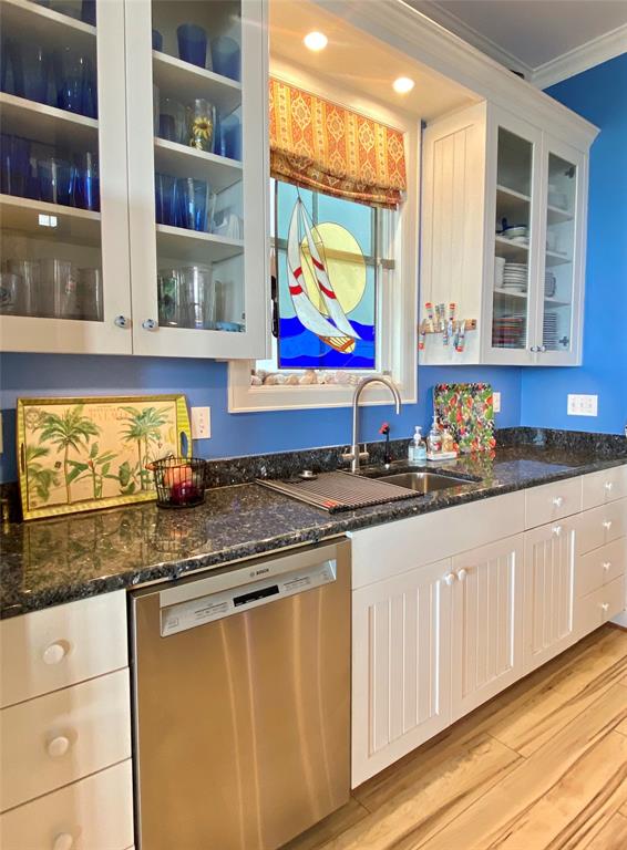 1757 Seaside Drive, Galveston, Texas, 77550, United States, 6 Bedrooms Bedrooms, ,6 BathroomsBathrooms,Residential,For Sale,1757 Seaside Drive,1628468