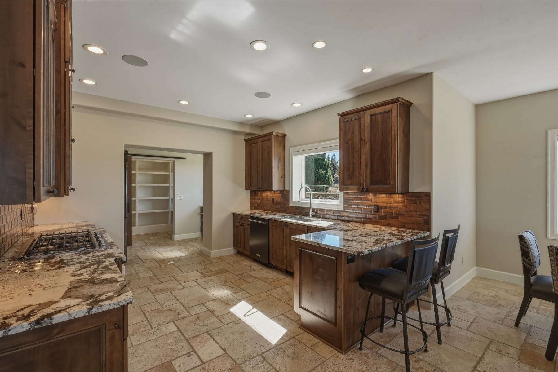  4655 SW Loma Linda Drive Redmond, OR 97756 - 物件實景