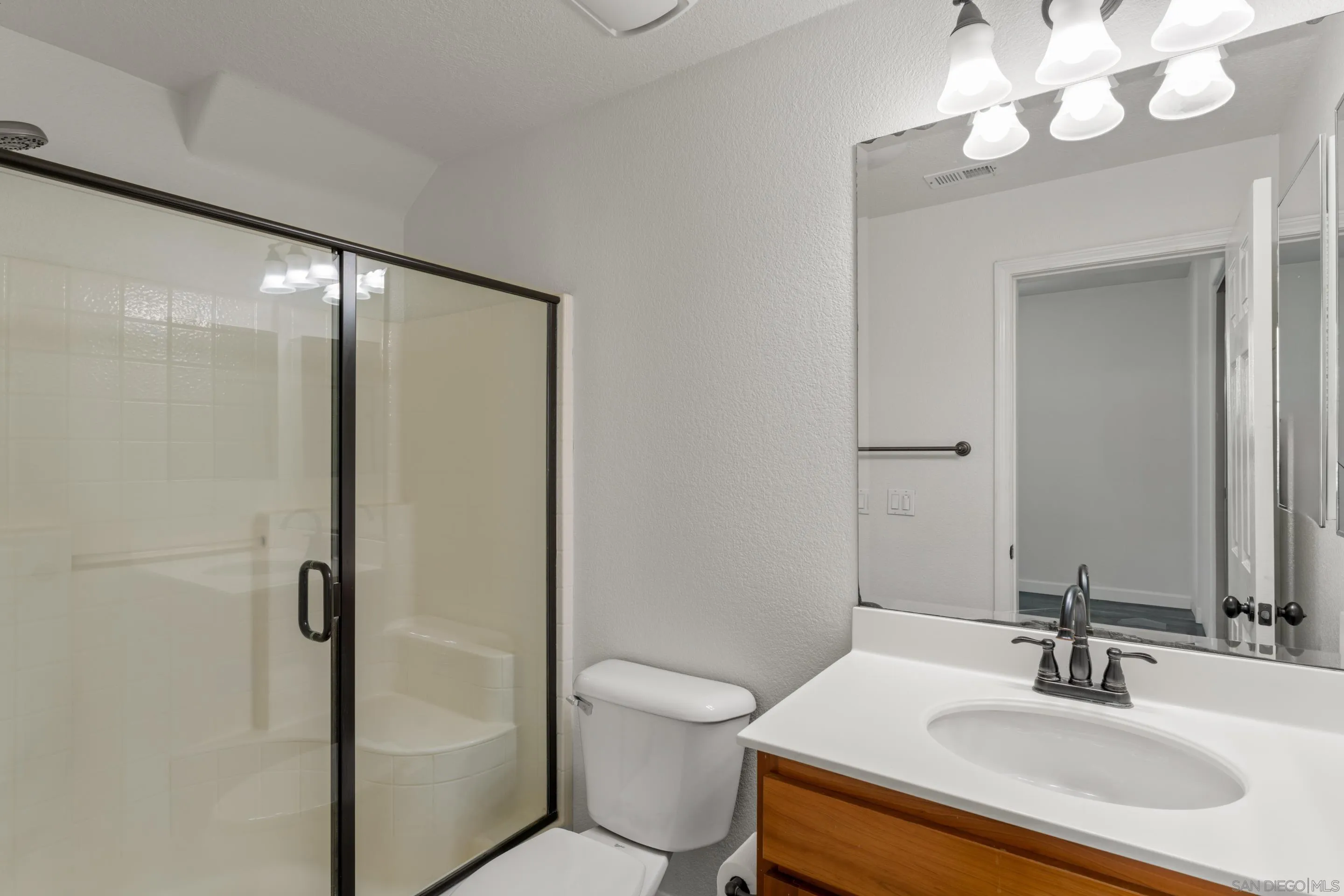 San Diego, California, 92123, United States, 2 Bedrooms Bedrooms, ,2 BathroomsBathrooms,Residential,For Sale,1939534