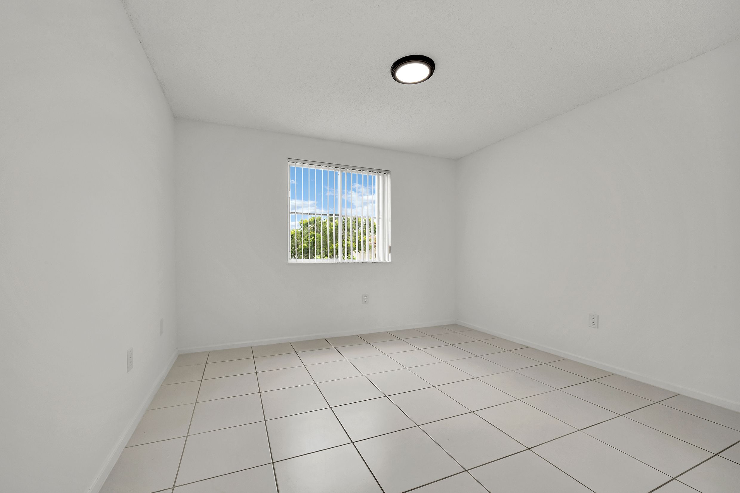  15558 SW 112th Dr, Miami, FL, 33196 - 物件實景