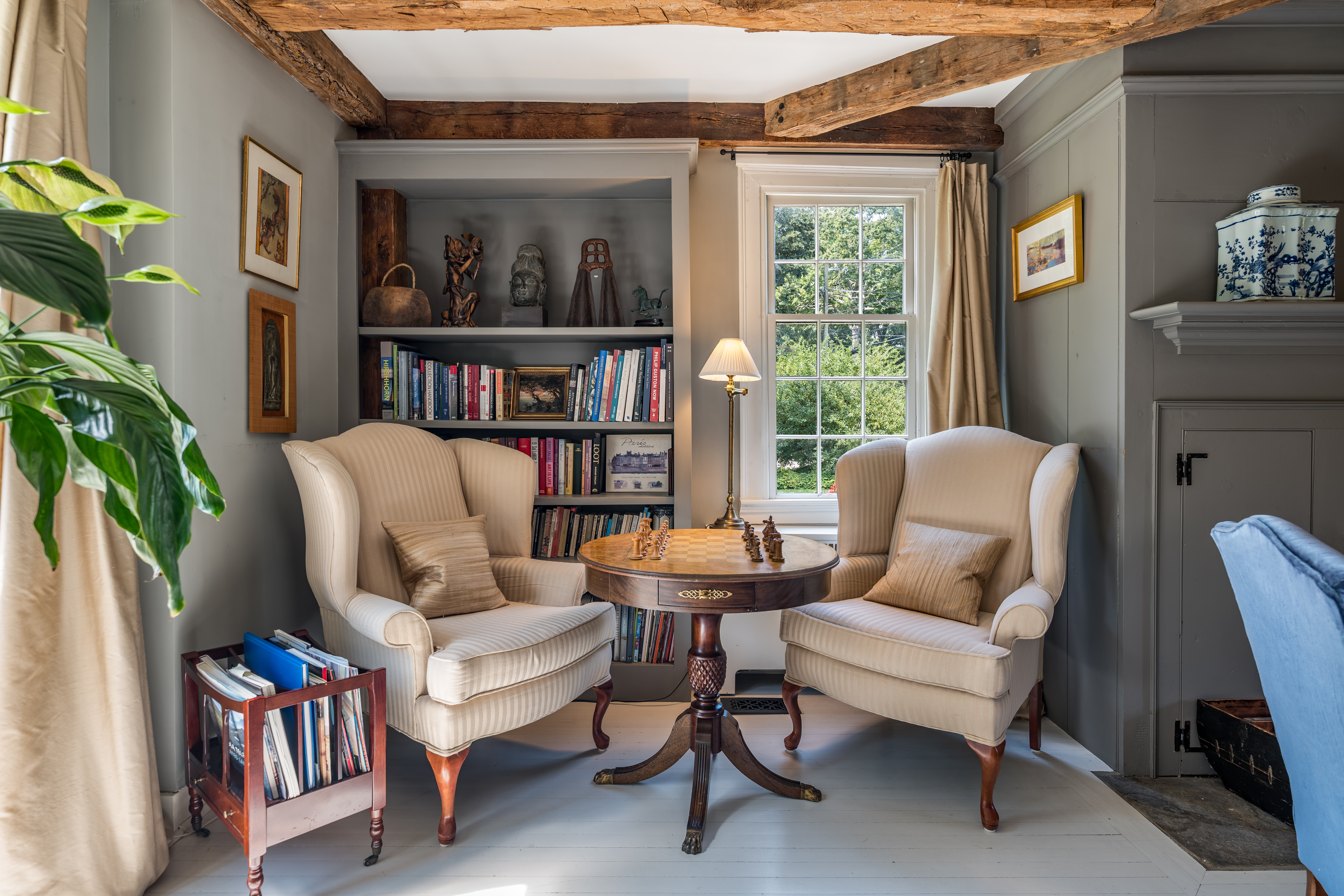  An Extraordinary Pocket Estate Within Walking Distance to Village - 物件實景