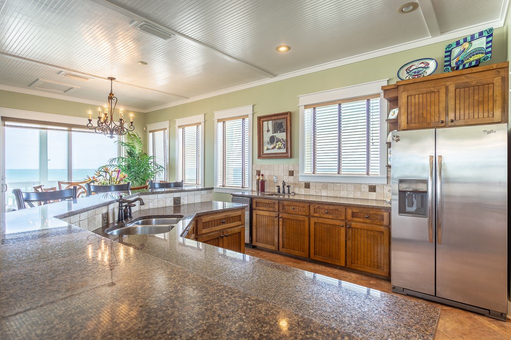 Saint George Island, Florida, 32328, United States, 5 Bedrooms Bedrooms, ,6 BathroomsBathrooms,Residential,For Sale,1976248