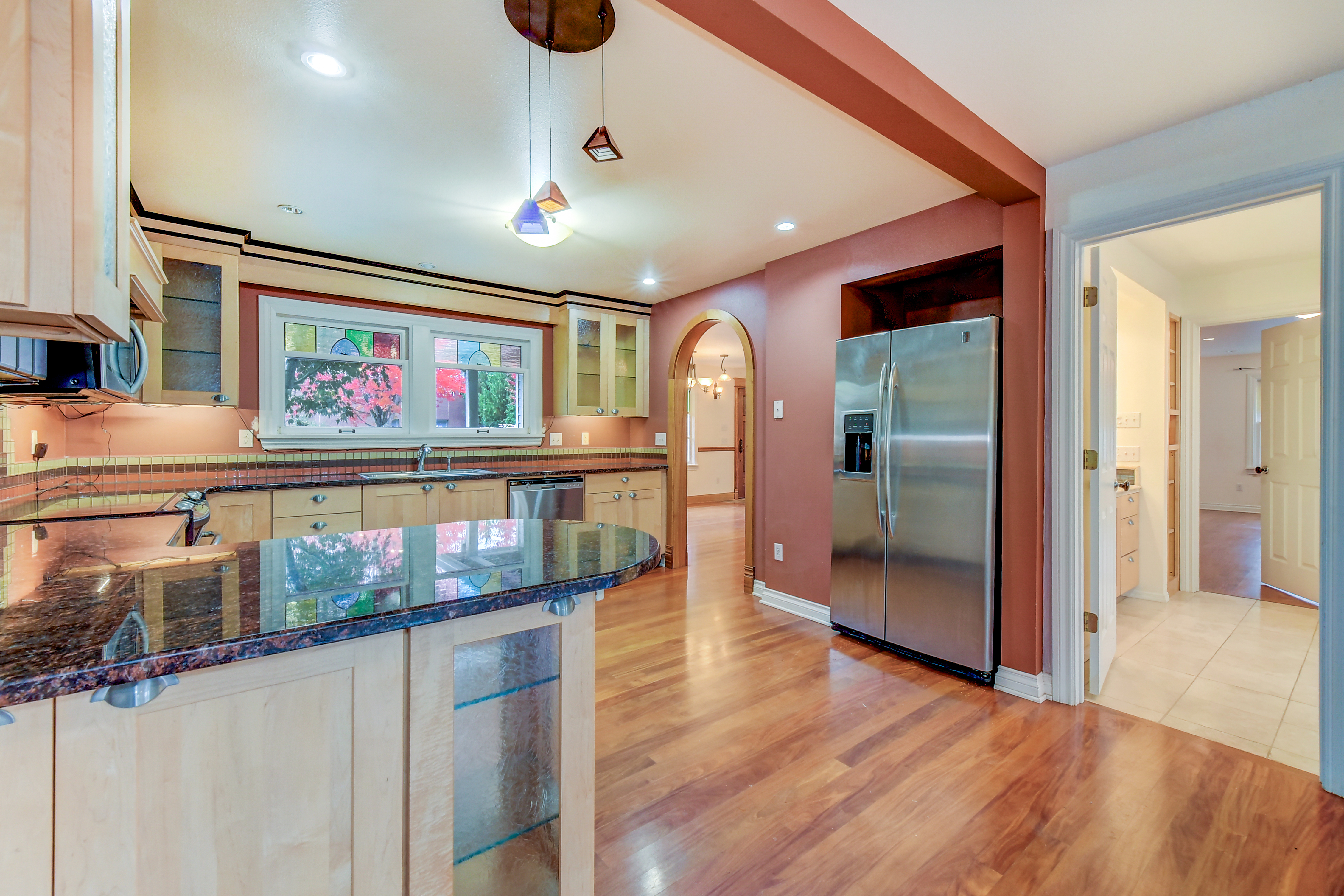 Sumner, Washington, 98390, United States, 4 Bedrooms Bedrooms, ,3 BathroomsBathrooms,Residential,For Sale,1992043