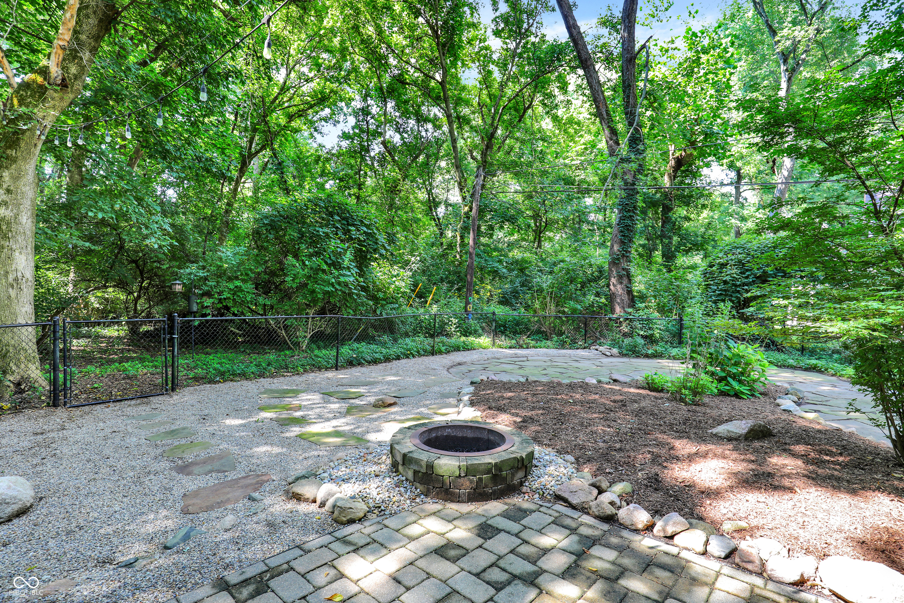 Indianapolis, Indiana, 46240, United States, 4 Bedrooms Bedrooms, ,3 BathroomsBathrooms,Residential,For Sale,1974215