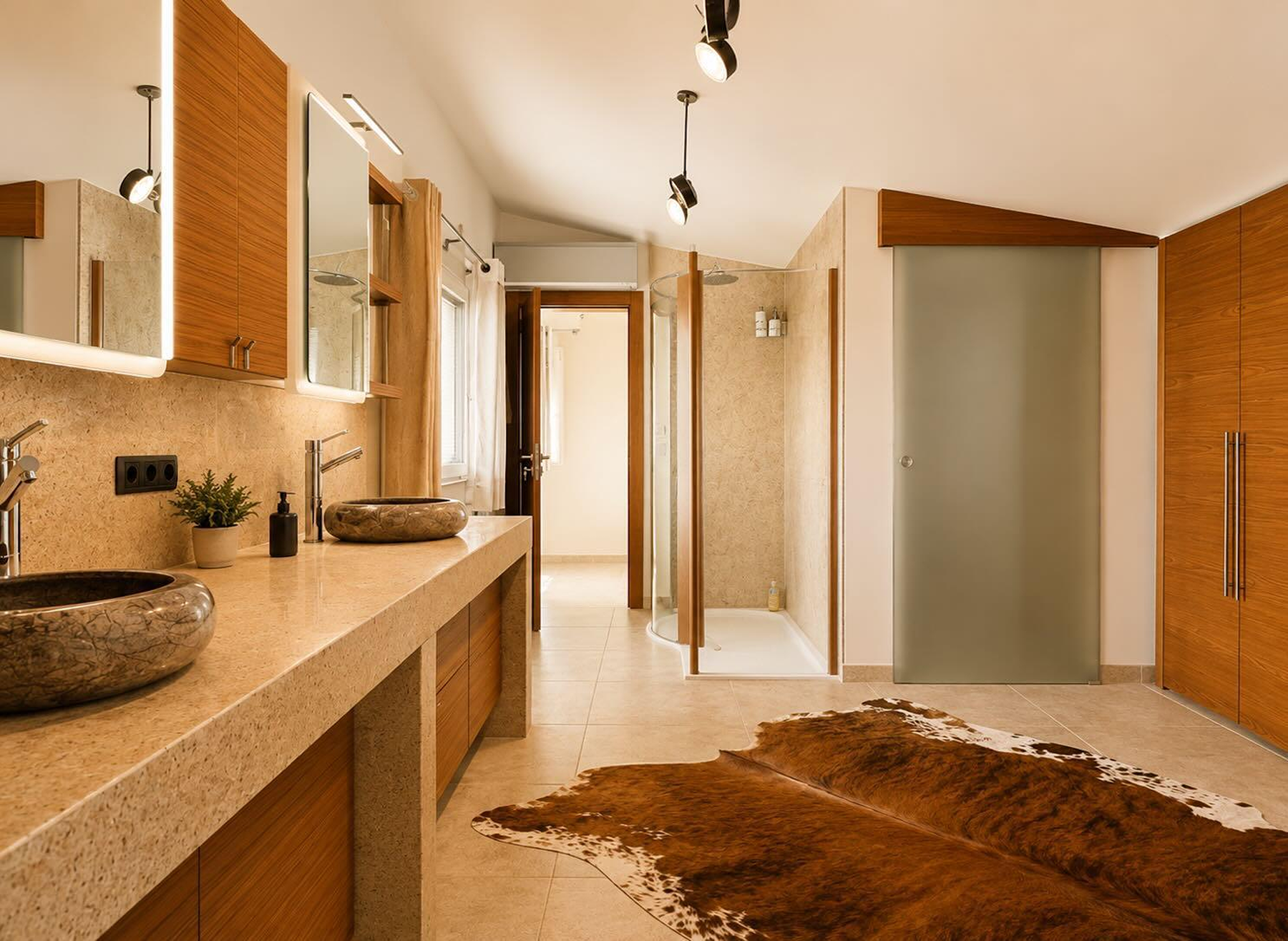  Contemporary villa with a 24-meter mooring in Santa Margarida, Roses - 物件實景