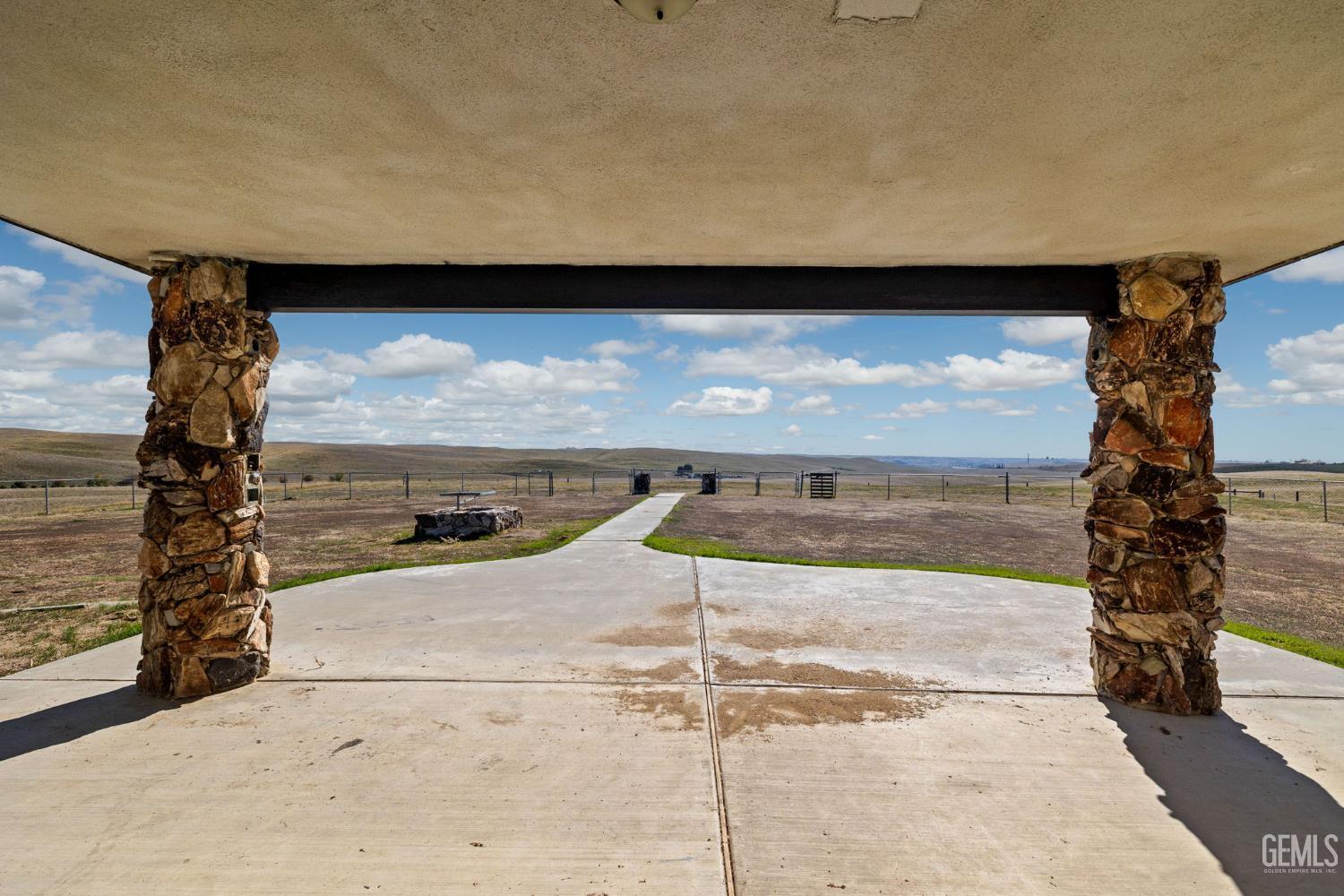 Mc Farland, California, 93250, United States, 3 Bedrooms Bedrooms, ,2 BathroomsBathrooms,Residential,For Sale,1994754