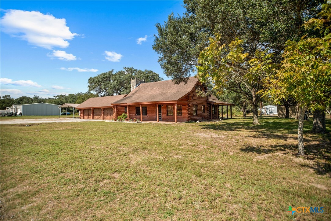 Winding Way Dr, Victoria, TX 77905