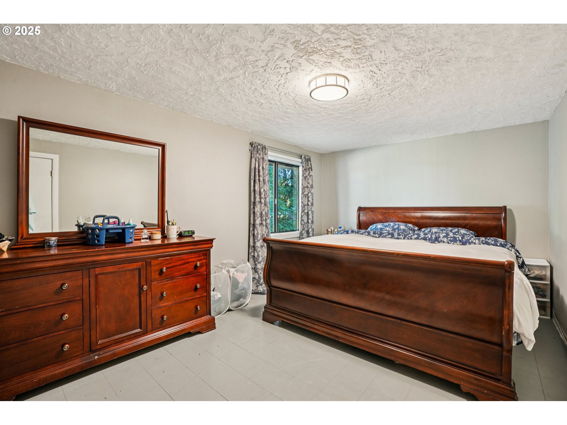 Ridgefield, Washington, 98642, United States, 3 Bedrooms Bedrooms, ,1 BathroomBathrooms,Residential,For Sale,1975959