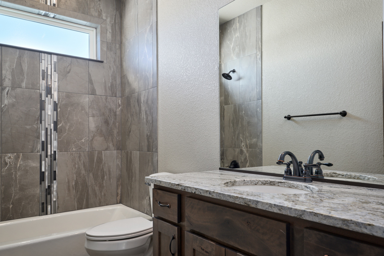 Cheyenne, Wyoming, 82009, United States, 3 Bedrooms Bedrooms, ,2 BathroomsBathrooms,Residential,For Sale,1982343