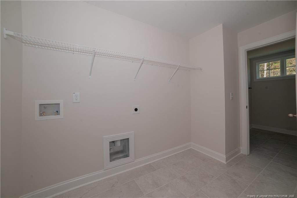 Fayetteville, North Carolina, 28311, United States, 4 Bedrooms Bedrooms, ,3 BathroomsBathrooms,Residential,For Sale,1998202