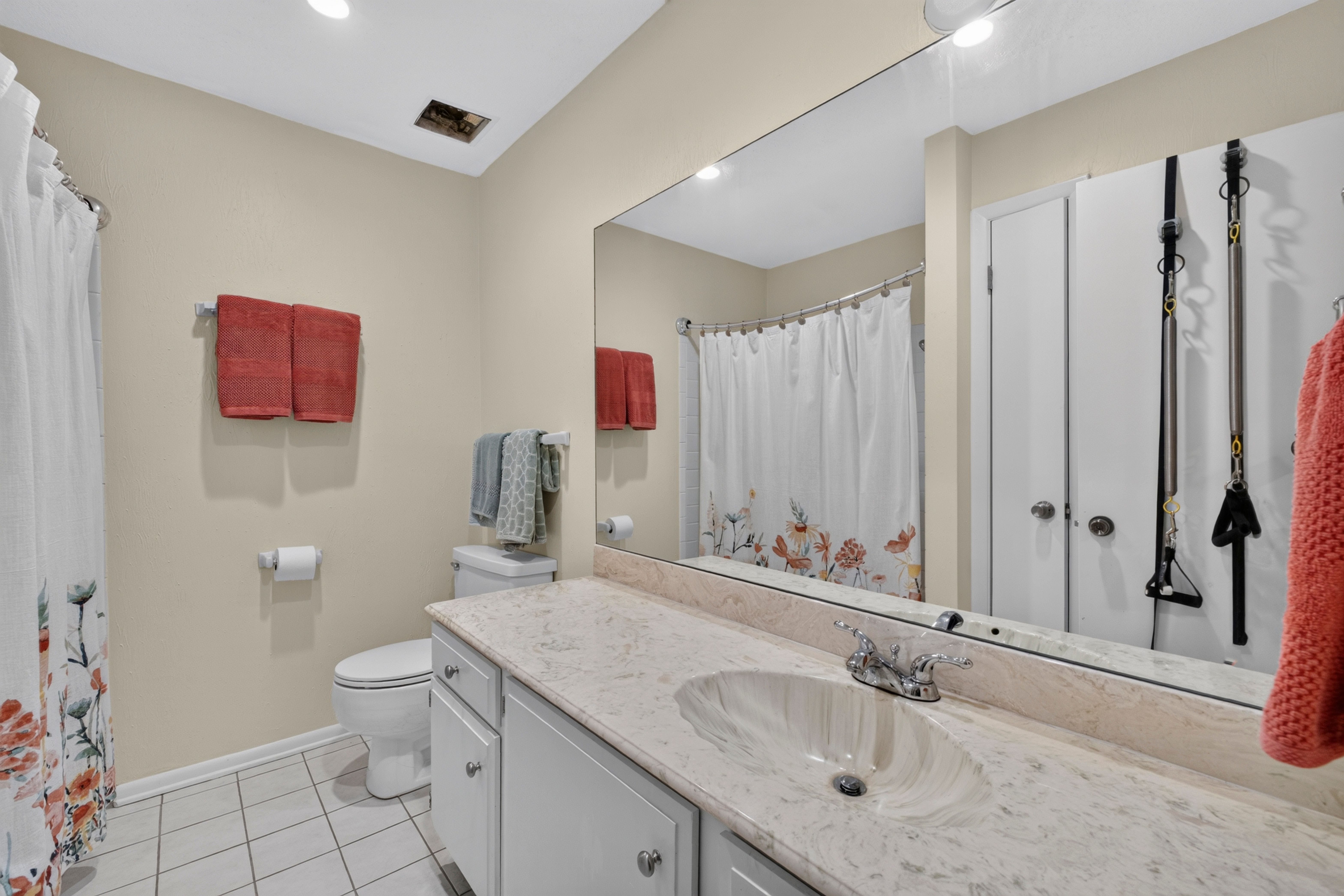  6244 Ash Street, Mission, KS 66205 - 物件實景