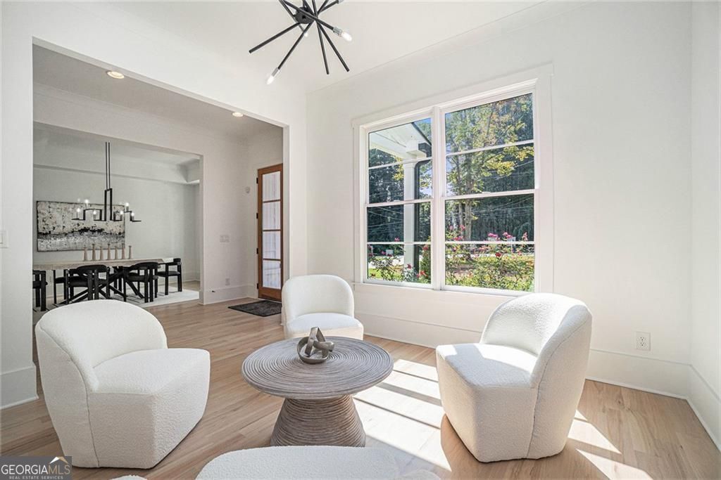 Alpharetta, Georgia, 30009, United States, 5 Bedrooms Bedrooms, ,4 BathroomsBathrooms,Residential,For Sale,1899249