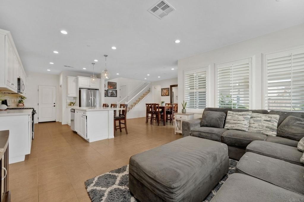 Chula Vista, California, 91913, United States, 4 Bedrooms Bedrooms, ,3 BathroomsBathrooms,Residential,For Sale,1941619
