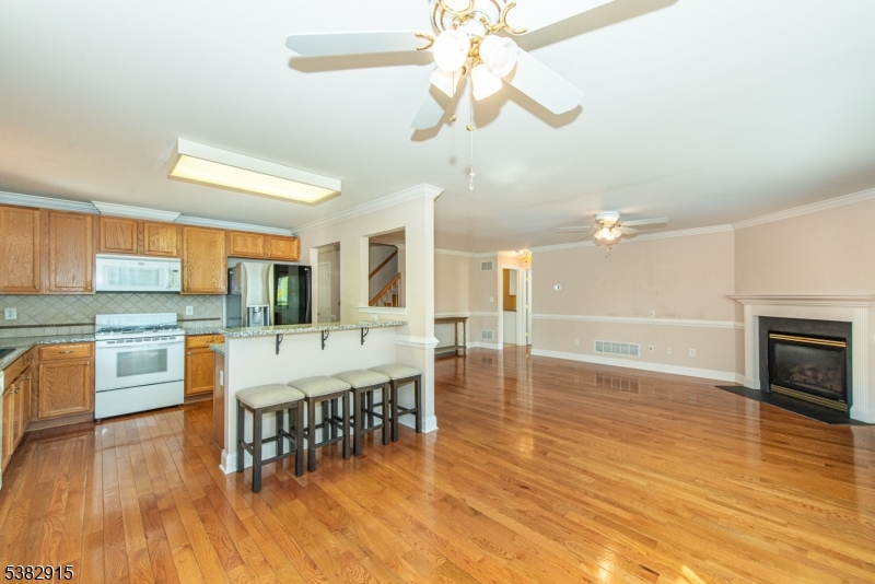 Washington Boro, New Jersey, 07882, United States, 4 Bedrooms Bedrooms, ,3 BathroomsBathrooms,Residential,For Sale,1947065
